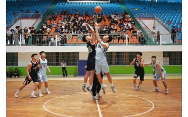 热血“篮”“…